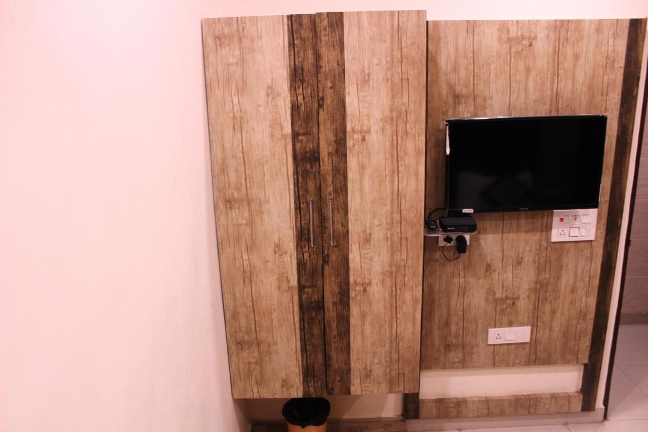 Shree Krishna Hotels Amritsar Exterior foto