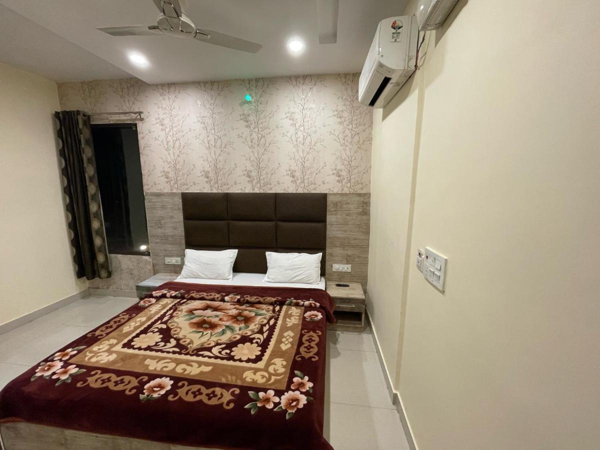 Shree Krishna Hotels Amritsar Exterior foto